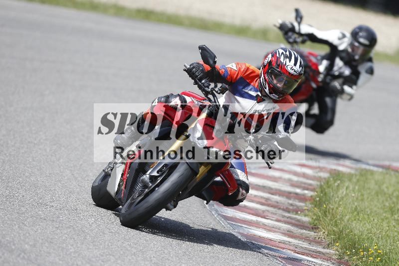 /27 12.06.2025 Ducati Schweiz Trackday Warmup  ADR/blau-bleu/ohne